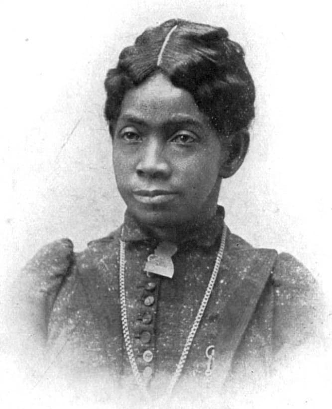 Sarah Boone