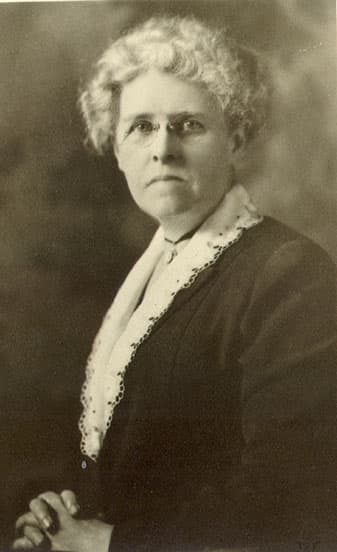 Lola Baldwin
