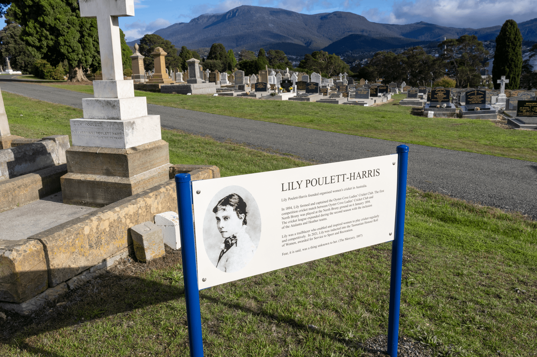 Lily Poulett-Harris