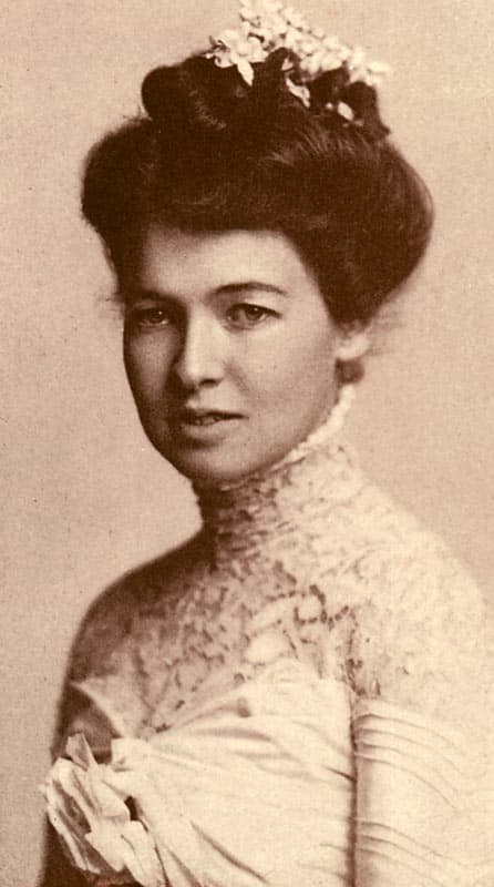 Marion Jones Farquhar