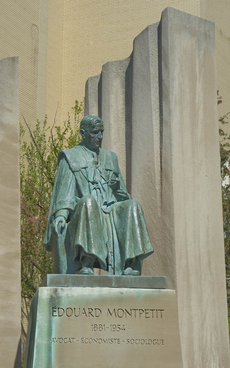 J78086 UdeM 20140517-155612.93 45.50690,-73.61482 StatueEdouardMontpetit