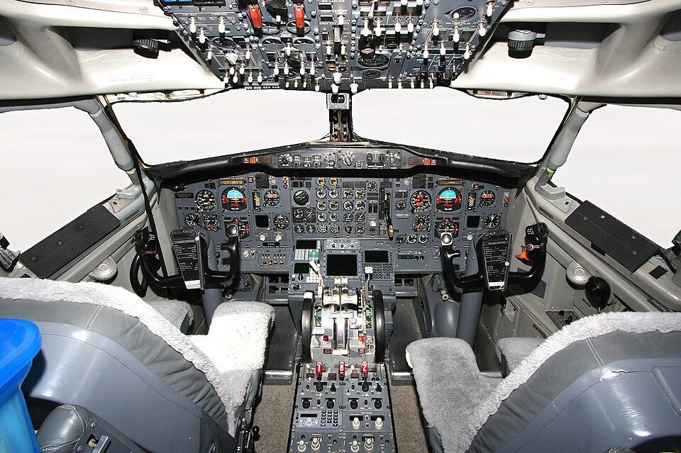 Boeing 737-2V6 Advanced Cockpit Dubai Air Show Ryabtsev
