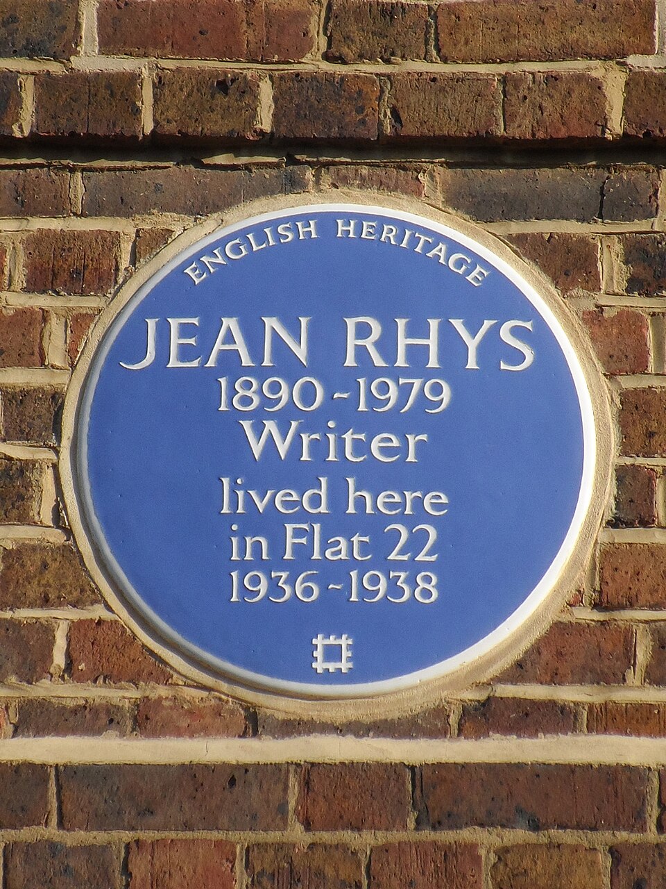 Jean Rhys 1890-1979 Writer lived here in Flat 22 1936-1938