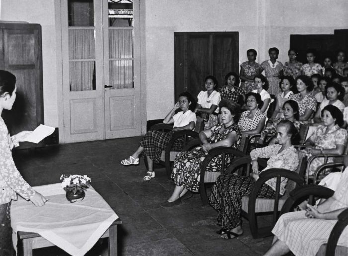 COLLECTIE TROPENMUSEUM Hari Kartini TMnr 60033701