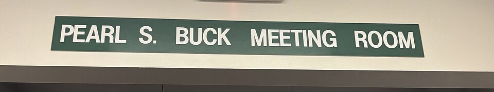 PearlSBuckRoomSign